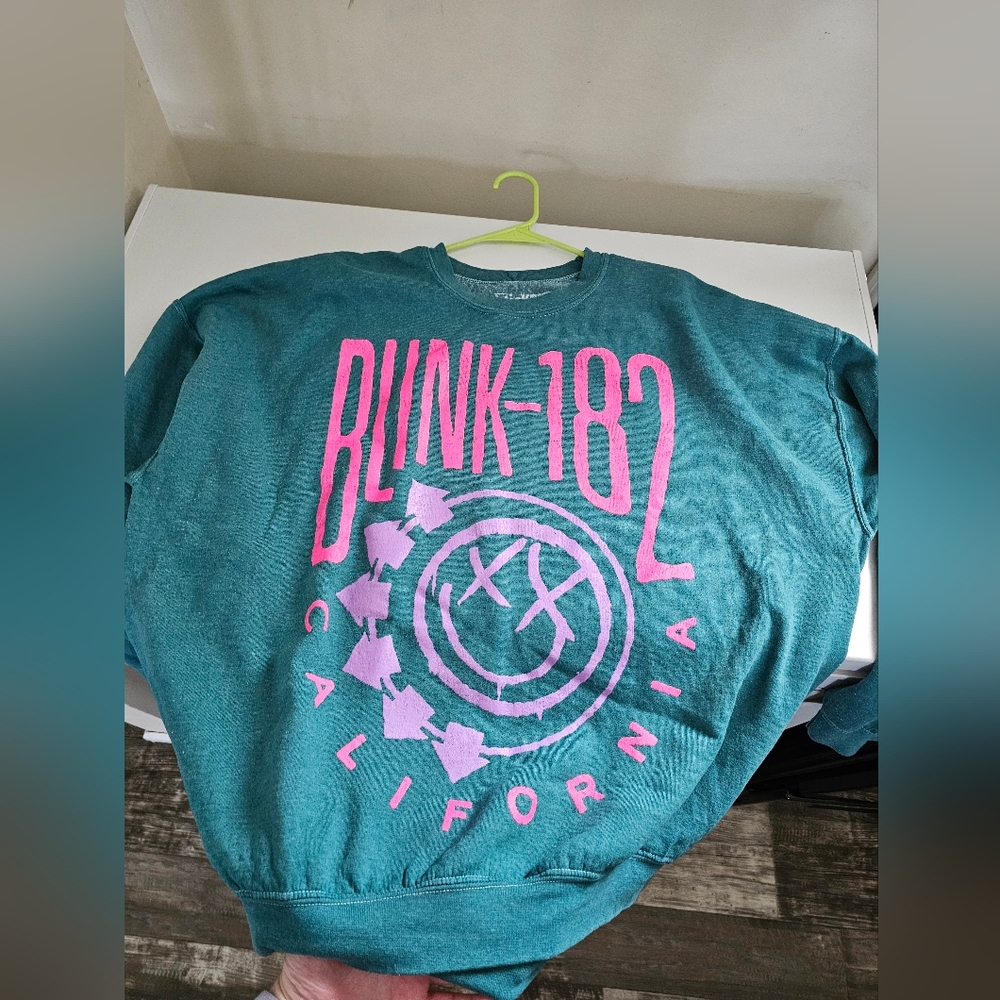 Urban Outfitters Blink 182 crewneck